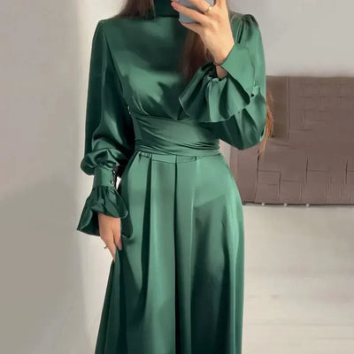 Amelia - Robe élégante et chic avec ceinture