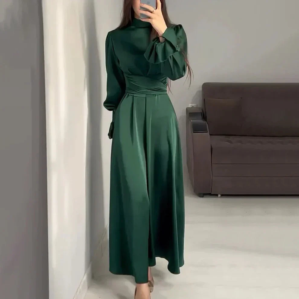 Amelia - Robe élégante et chic avec ceinture